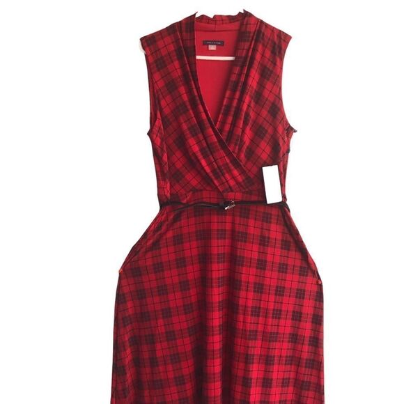 NWT Tommy Hilfiger Sleeveless V-Neck Red Dress With Black Lines and Black Belt - Picture 1 of 6